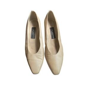 Stuart Weitzman Cream Heels